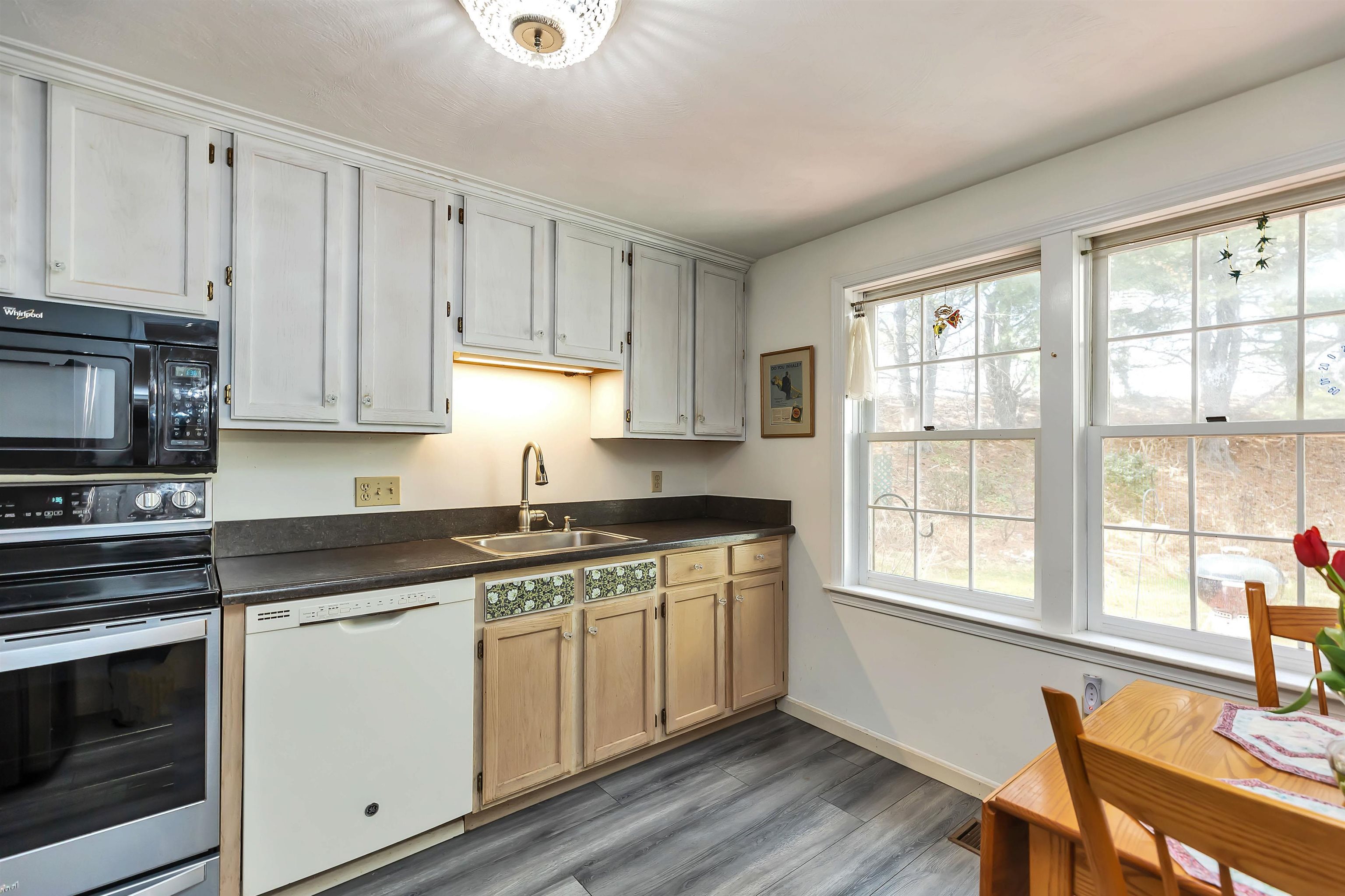 54 Colonial Square, Unit 54 Peterborough, NH 03458 - Photo 10 of 26 Gallery Image 10