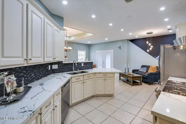 $299,999 | 113 Oakleigh Drive, Clinton, MS 39056