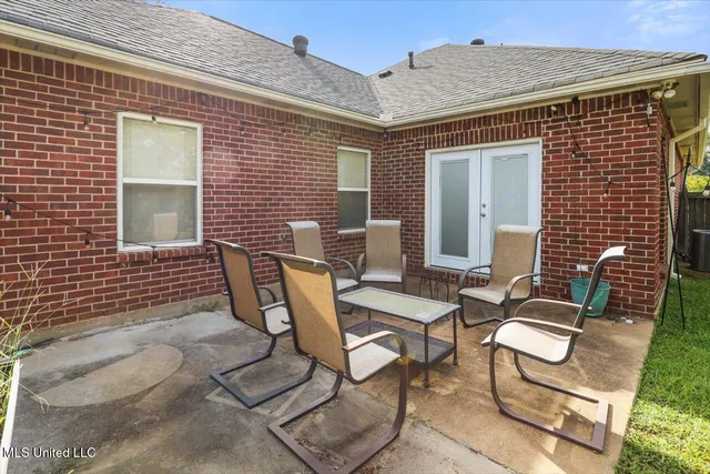 $299,999 | 113 Oakleigh Drive, Clinton, MS 39056