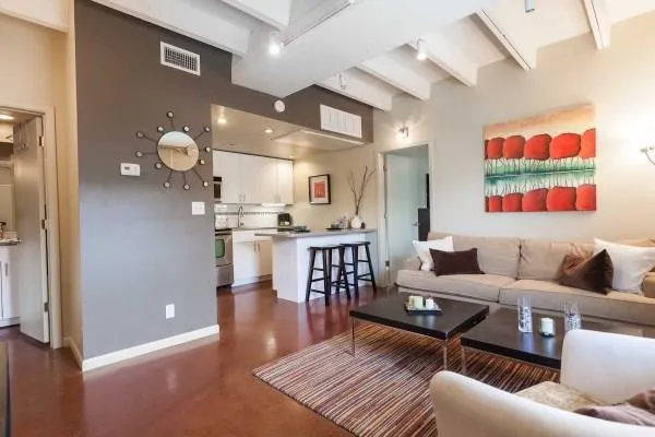 $1,250 | 2408 Leon Street, Unit 205, Austin, TX 78705