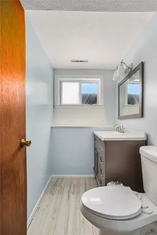 $619,000 | 35 Squantum Drive, Middletown, RI 02842