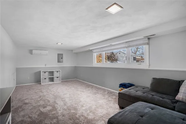 $619,000 | 35 Squantum Drive, Middletown, RI 02842