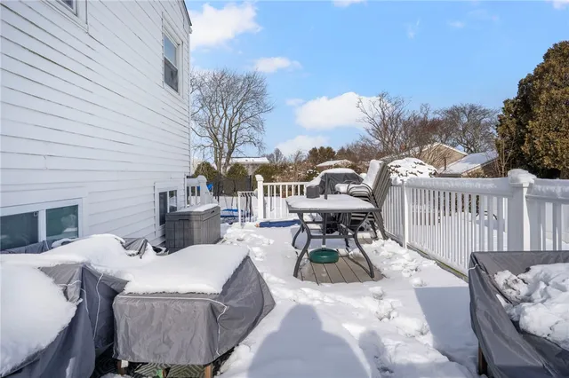 $619,000 | 35 Squantum Drive, Middletown, RI 02842