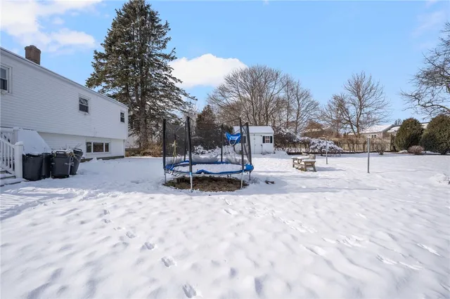 $619,000 | 35 Squantum Drive, Middletown, RI 02842