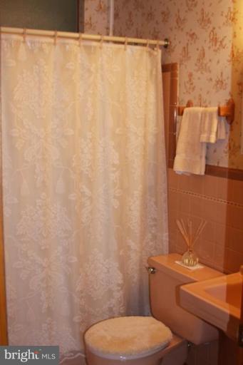 3004 Sayre Road Fairfax, VA 22031 - Photo 12 of 18 Bath #1