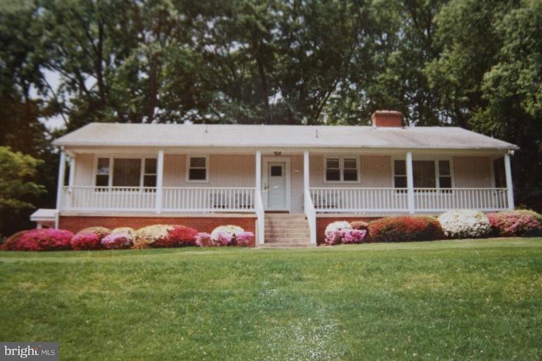 3004 Sayre Road Fairfax, VA 22031 - Photo 3 of 18 Exterior #3