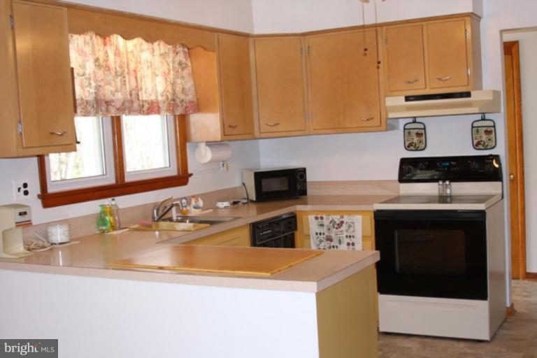 3004 Sayre Road Fairfax, VA 22031 - Photo 4 of 18 Kitchen