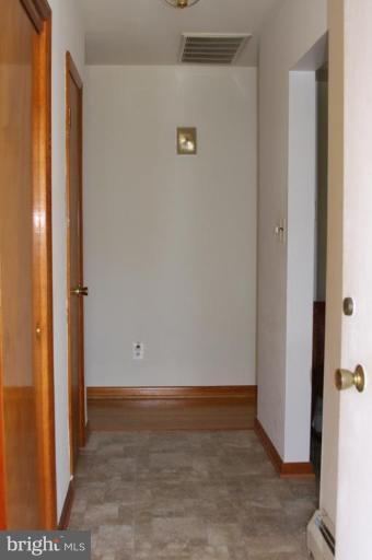 3004 Sayre Road Fairfax, VA 22031 - Photo 7 of 18 Entrance / Foyer