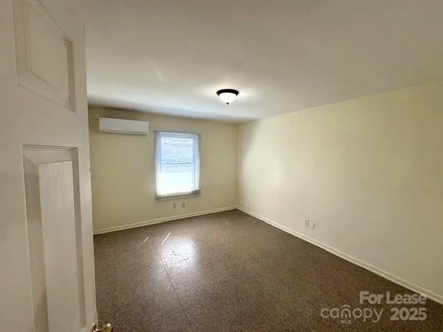 $895 | 260 Church Street North, Unit 7, Concord, NC 28025