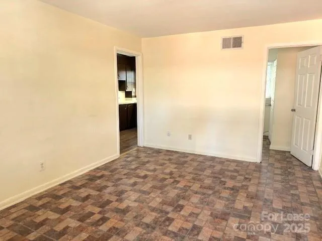 $895 | 260 Church Street North, Unit 7, Concord, NC 28025