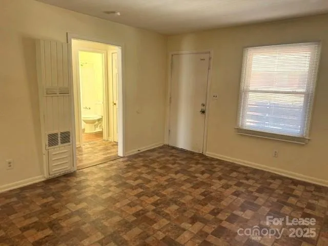 $895 | 260 Church Street North, Unit 7, Concord, NC 28025