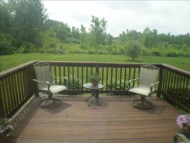 761 Hunting Creek Road Temperance, MI 48182 - Photo 17 of 18 20404043-16.JPG