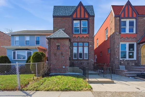 $799,999 | 93-08 240th Street | Queens Village