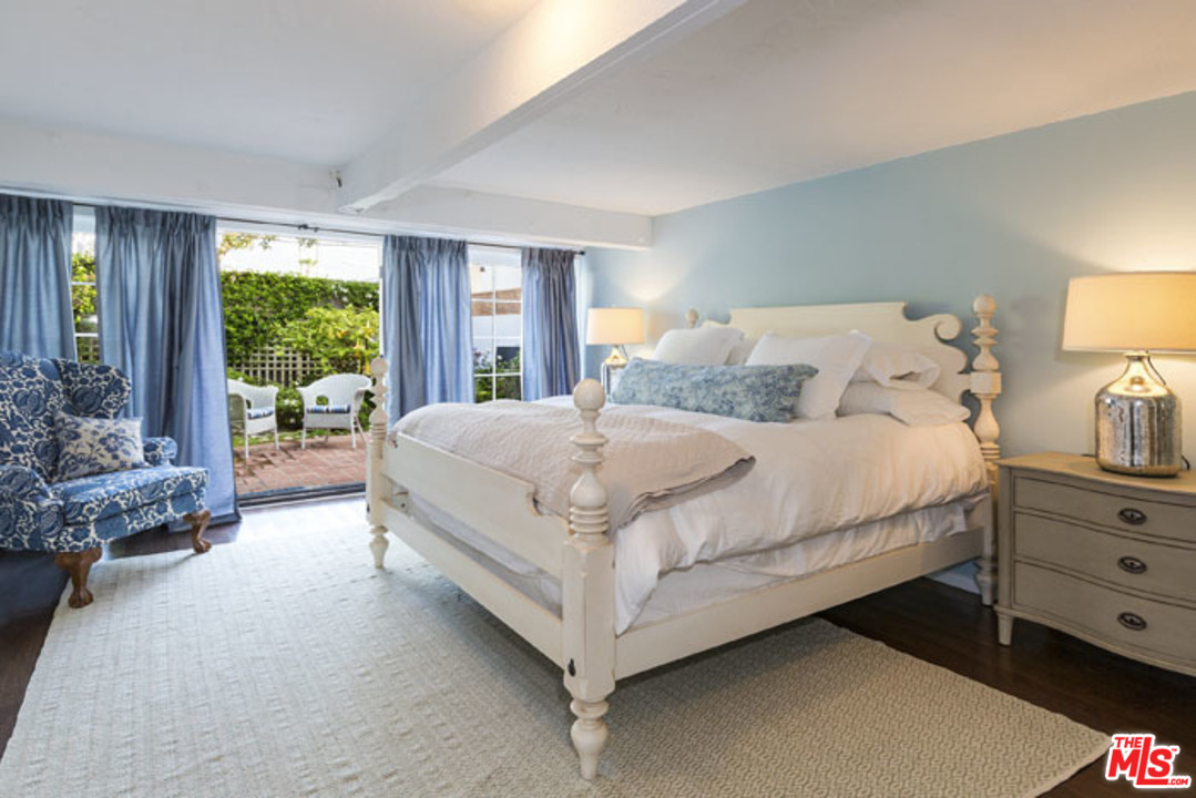 23664 Malibu Colony Road Malibu, CA 90265 - Photo 13 of 20