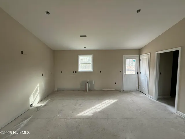 $322,879 | 104 Grace Pond Avenue, Benson, NC 27504