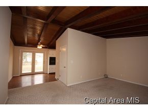 17 Calland Drive Springfield, IL 62704 - Photo 4 of 16 Gallery Image 4