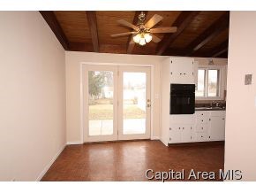 17 Calland Drive Springfield, IL 62704 - Photo 8 of 16 Gallery Image 8