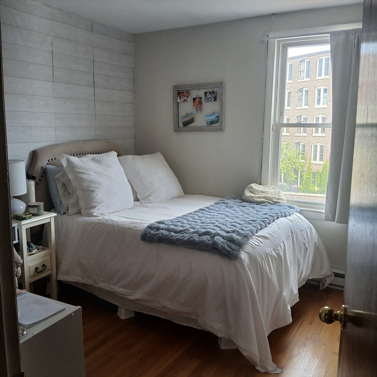 17 Cooper Street, Unit 2 Boston, MA 02113 - Photo 6 of 23