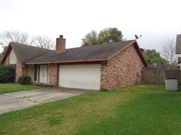 $1,650 | 10211 Golden Sunshine Drive, Houston, TX 77064