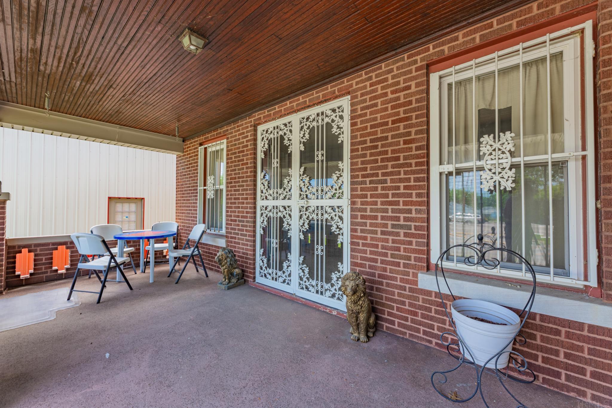 2670 Stringtown Road Evansville, IN 47711 - Photo 4 of 34 Gallery Image 4