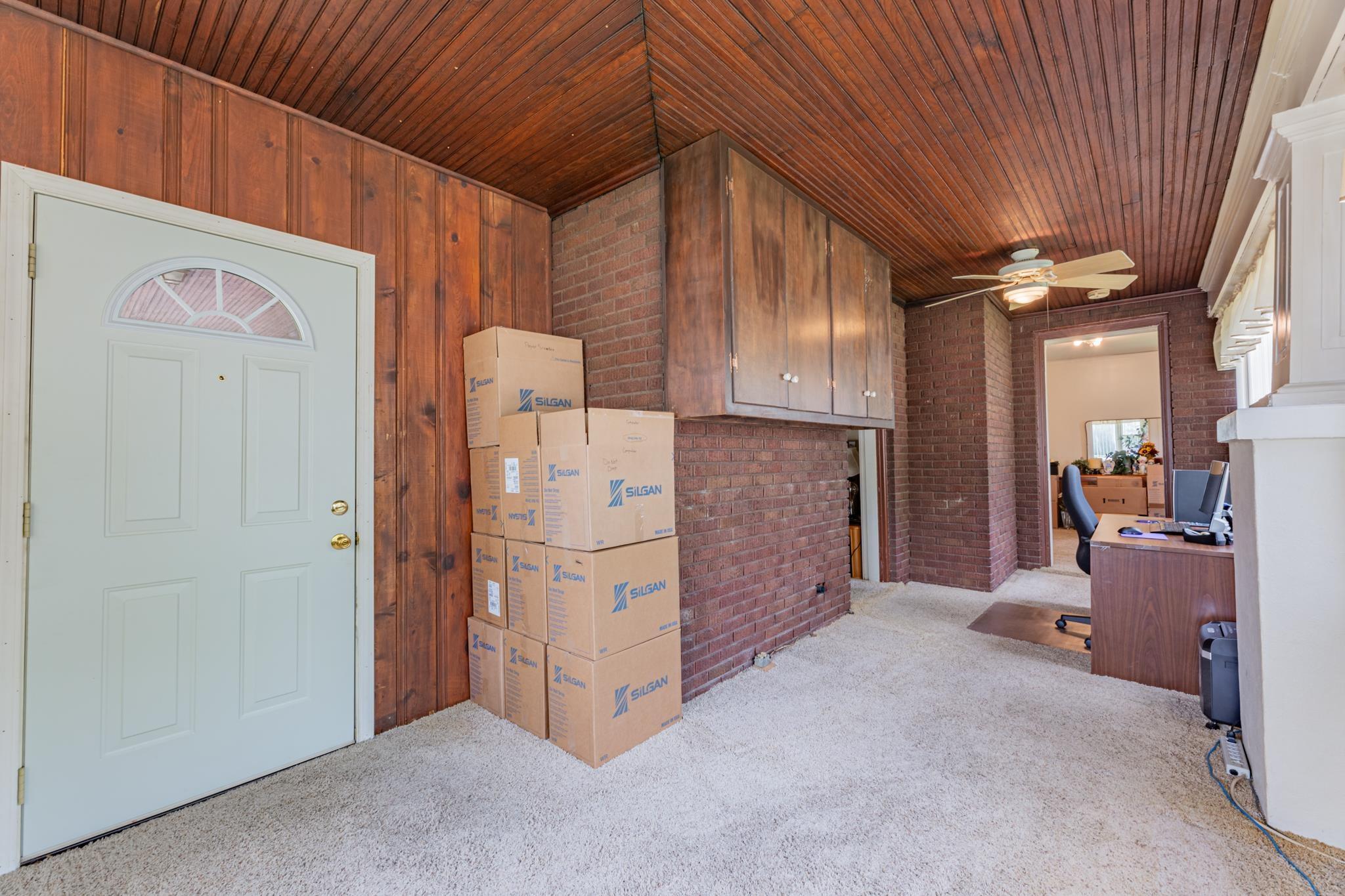 2670 Stringtown Road Evansville, IN 47711 - Photo 8 of 34 Gallery Image 8