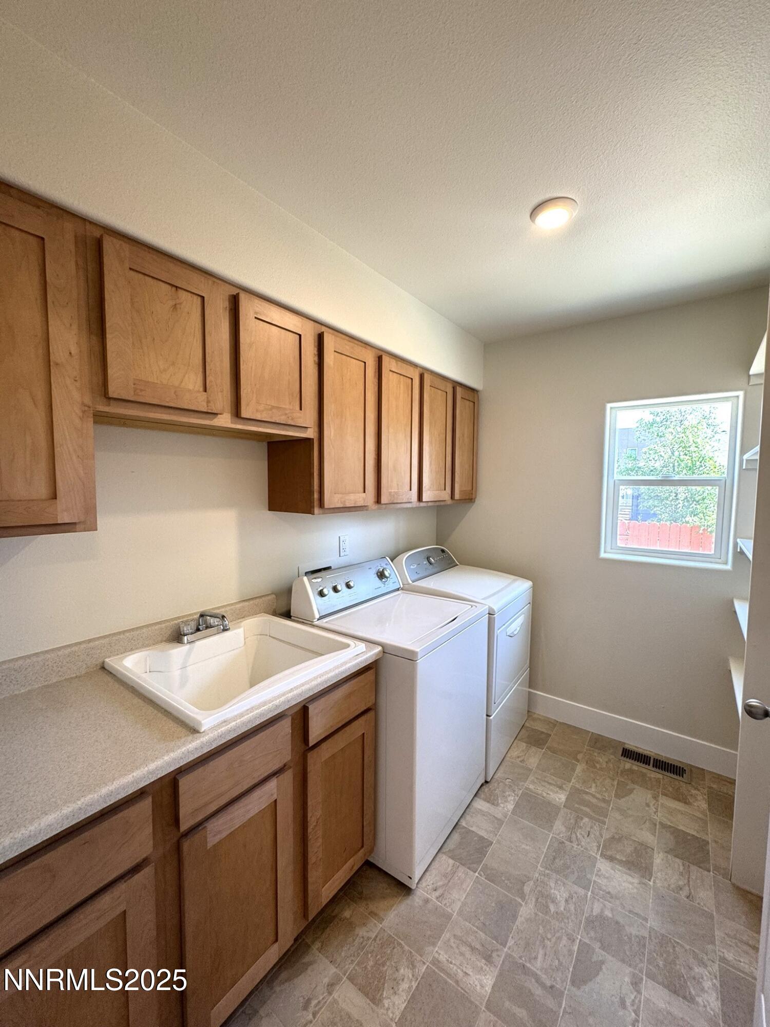 675 East Taylor Street Reno, NV 89502 - Photo 13 of 14 IMG_2579
