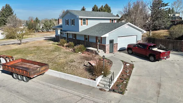 $369,000 | 615 Lincoln Way, Lusk, WY 82225