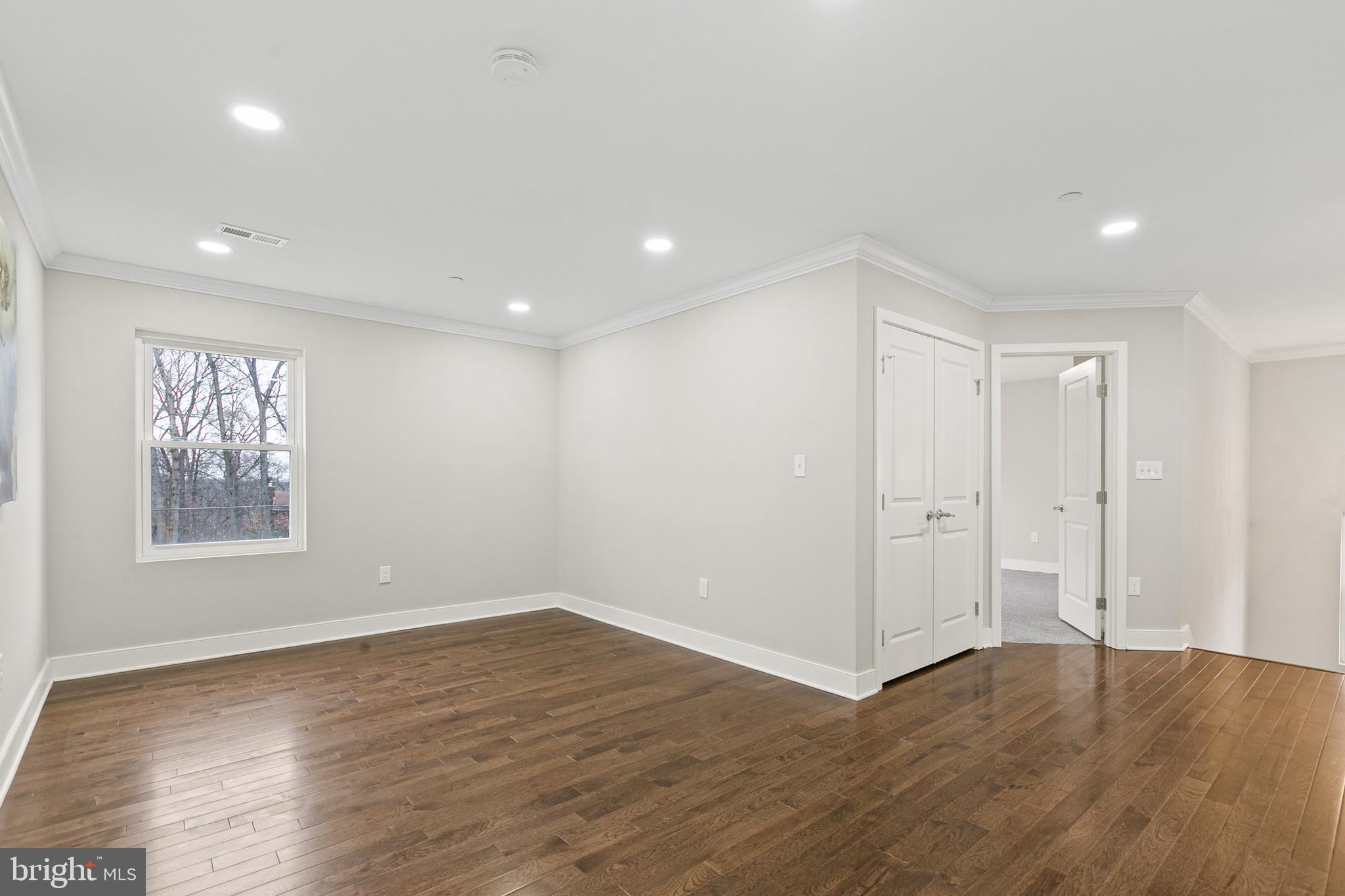 11304 Philadelphia Road White Marsh, MD 21162 - Photo 29 of 54 Upper level bonus space