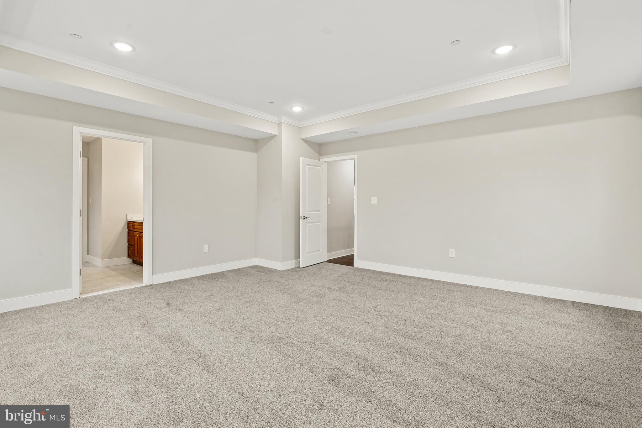 11304 Philadelphia Road White Marsh, MD 21162 - Photo 33 of 54 Primary bedroom