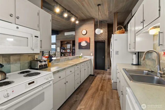 $79,500 | 11661 Highway 106, Union, WA 98592