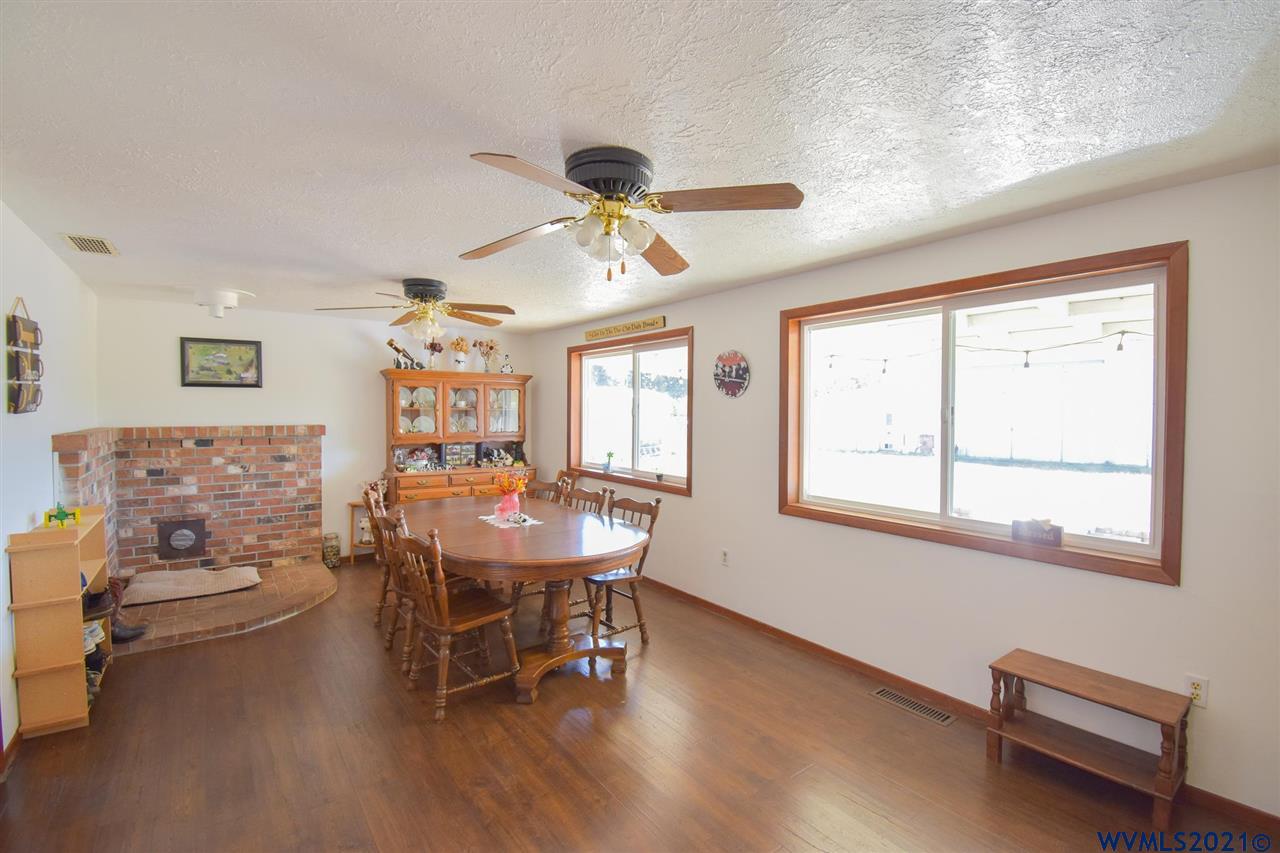 9465 Wells Landing Road Independence, OR 97351 - Photo 33 of 42