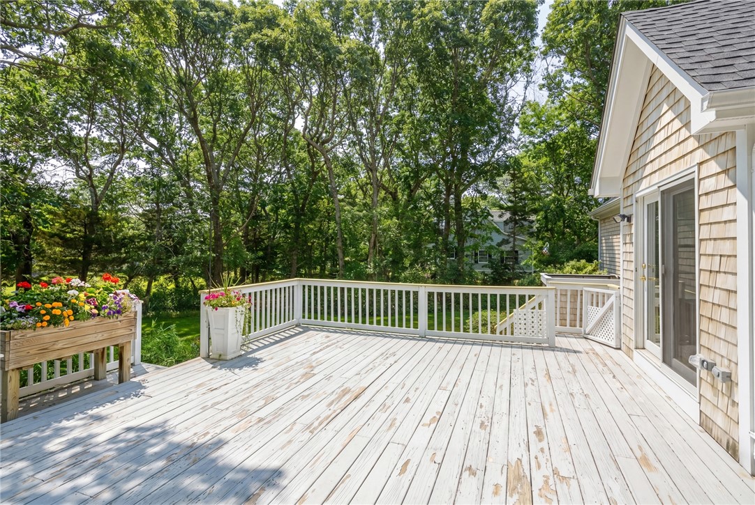 30 Wicklow Road Westerly, RI 02891 - Photo 3 of 49