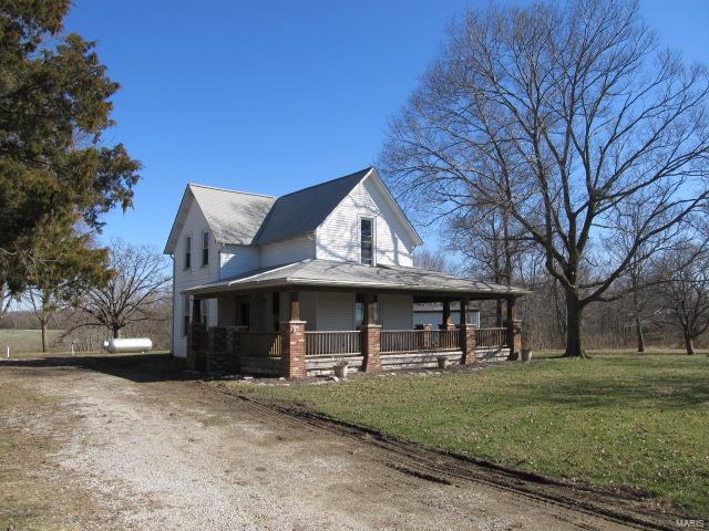 5348 Alhambra Road Alhambra, IL 62001 - Photo 3 of 22