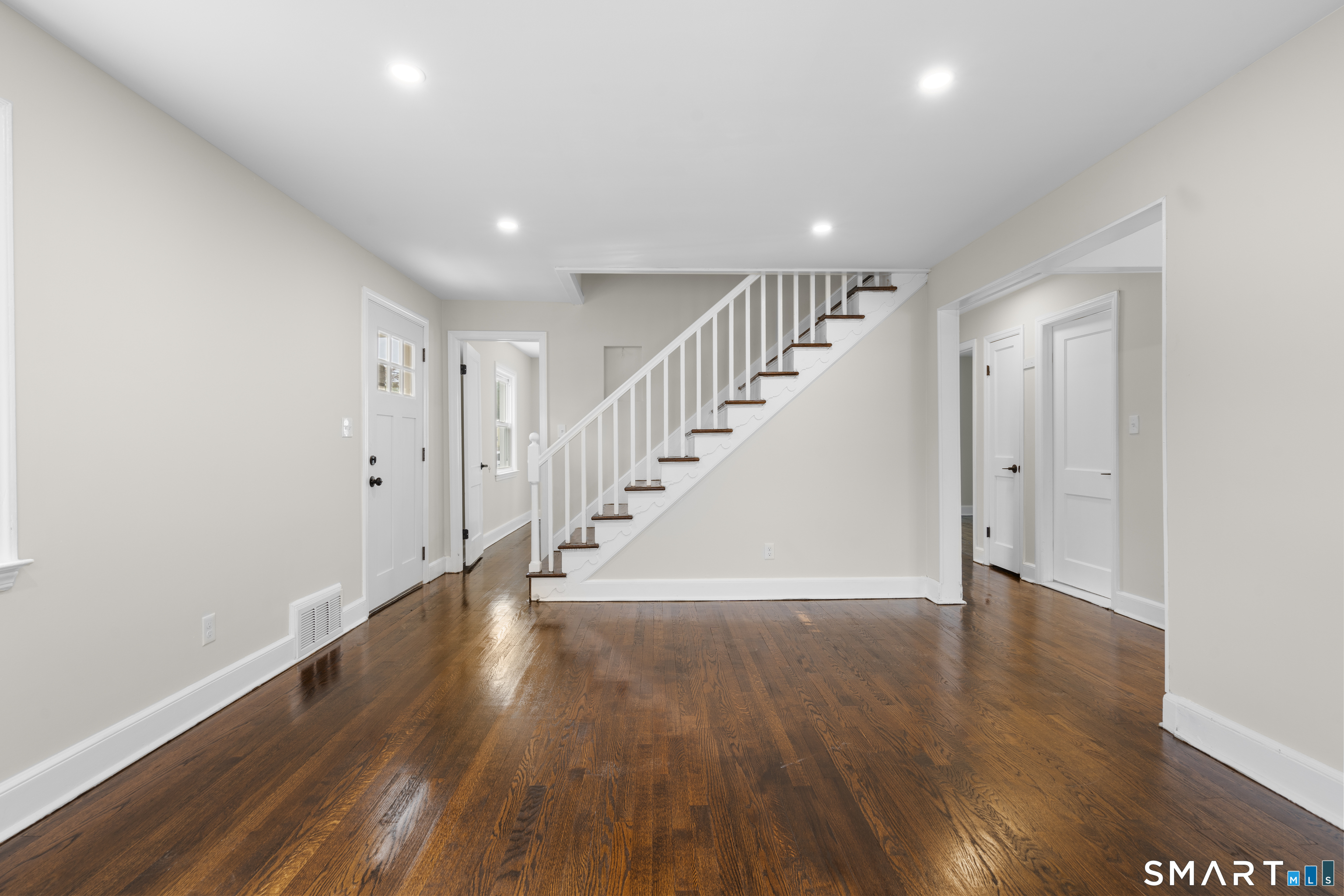 131 Chester Street Hamden, CT 06514 - Photo 7 of 36