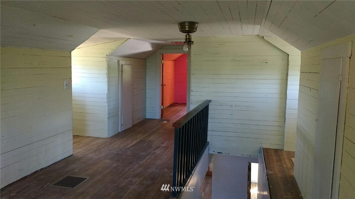 738 Southwest Hillburger Road Chehalis, WA 98532 - Photo 22 of 25 Gallery Image 22