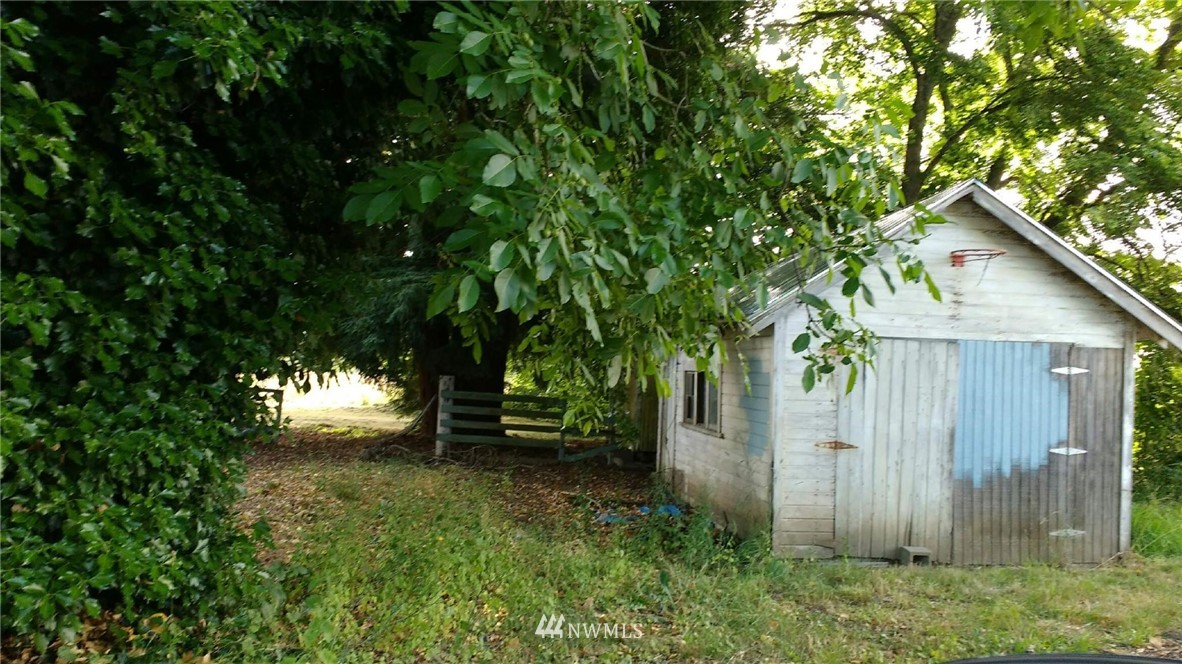 738 Southwest Hillburger Road Chehalis, WA 98532 - Photo 8 of 25 Gallery Image 8