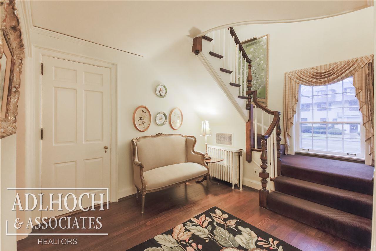 165 Cloverly Road Grosse Pointe Farms, MI 48236 - Photo 12 of 24