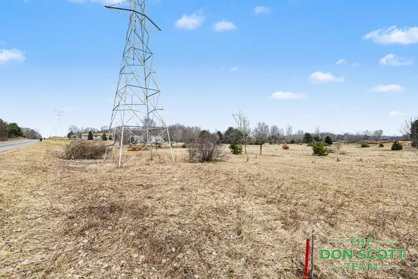 $79,500 | 15680 Tyrone Avenue, Kent City, MI 49330