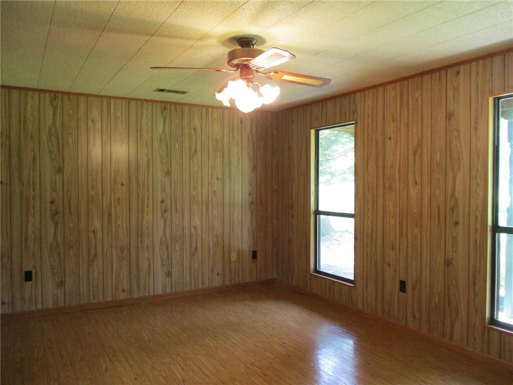 181 Robin Hood Road Dry Prong, LA 71423 - Photo 6 of 17 Gallery Image 6
