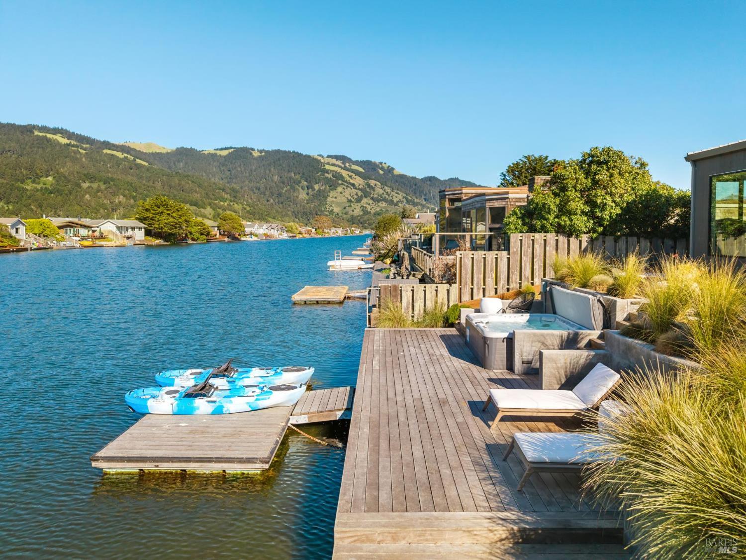 297 Seadrift Road Stinson Beach, CA 94970 - Photo 11 of 30