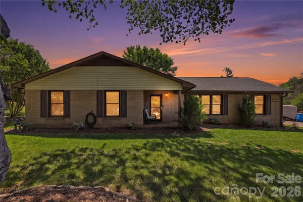 $599,999 | 125 Southwood Park Road, Mooresville, NC 28117