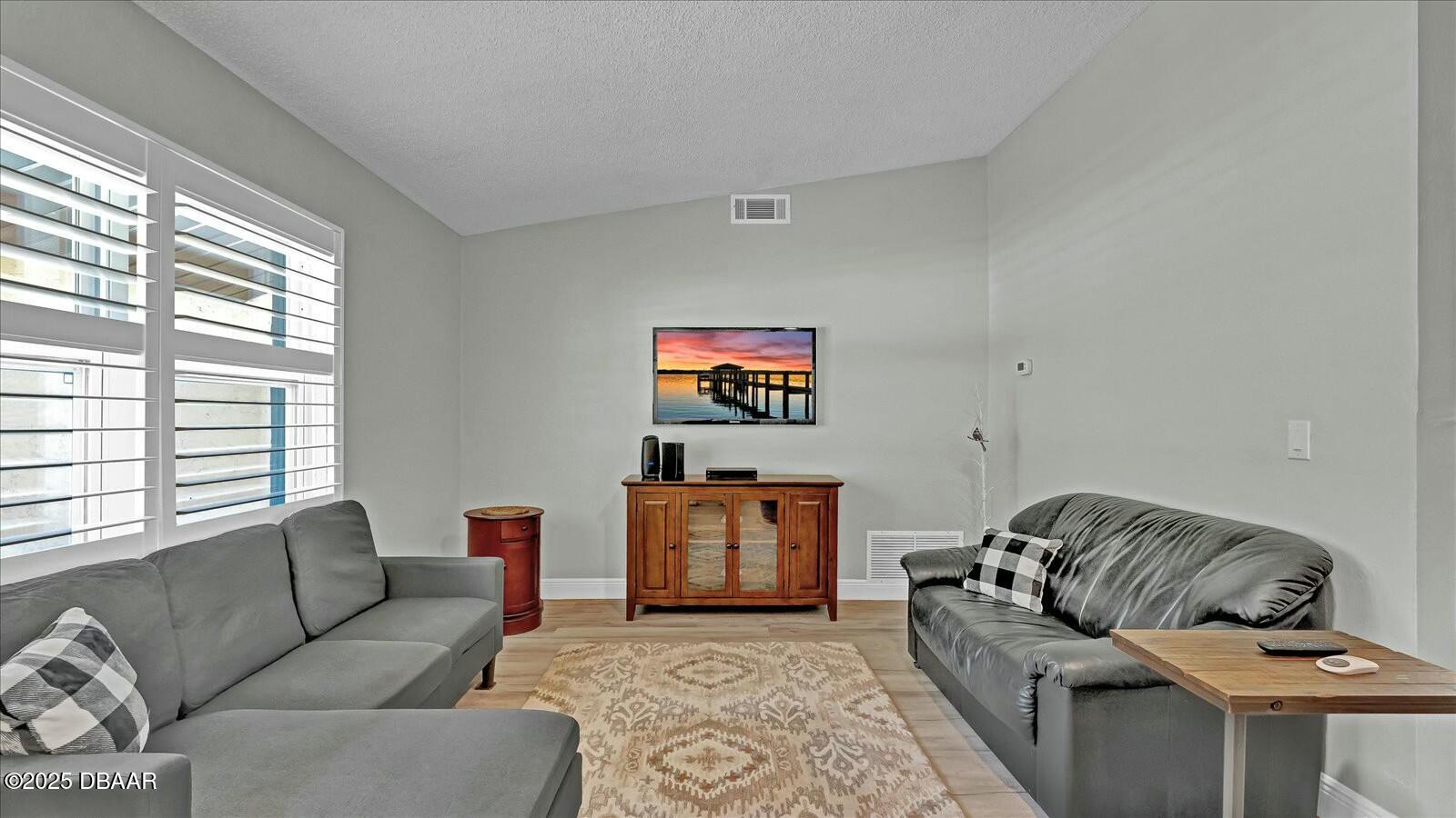 786 Bennett Road South Daytona, FL 32119 - Photo 4 of 22 tempImageXhtG1H