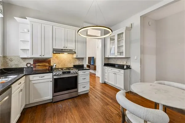$2,675 | 1122 Third Street, Unit 4, New Orleans, LA 70130