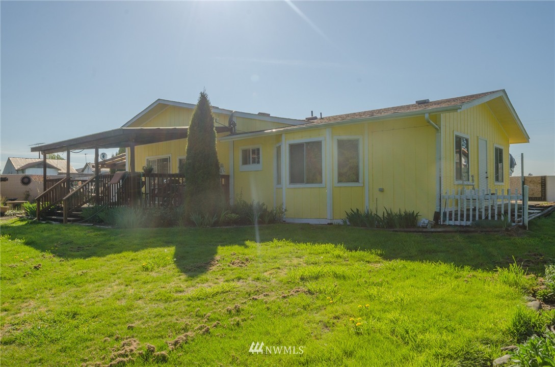 130 Morton Road Winlock, WA 98596 - Photo 2 of 19