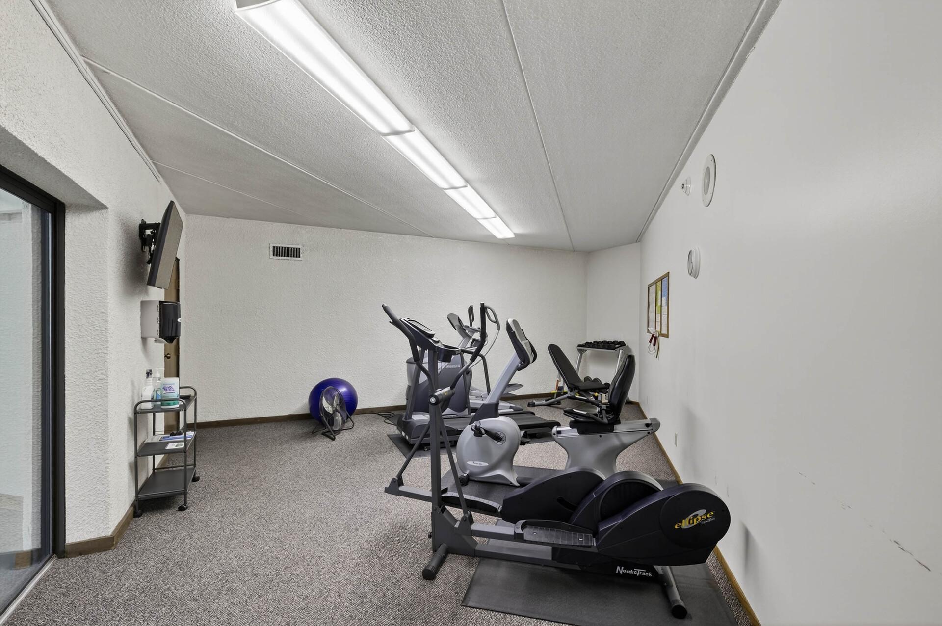 3020 St Albans Mill Road, Unit 105 Hopkins, MN 55305 - Photo 45 of 54