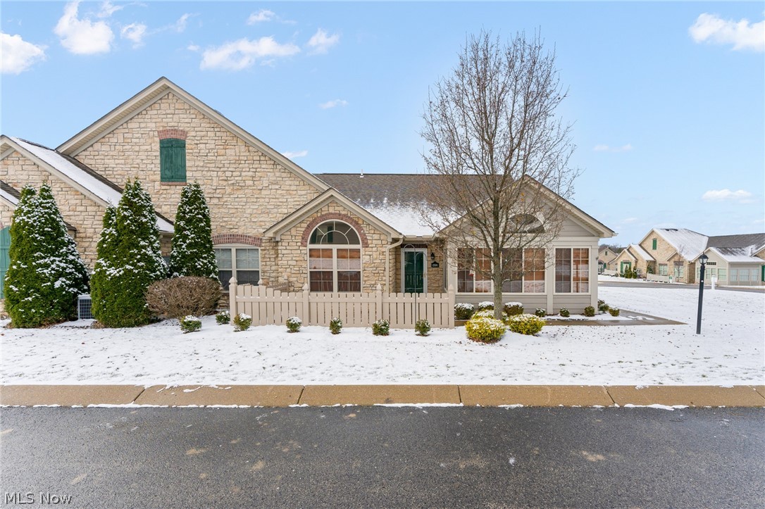 9151 Springfield Road, Unit 1701 Youngstown, OH 44514 - Photo 1 of 26 Gallery Image 1