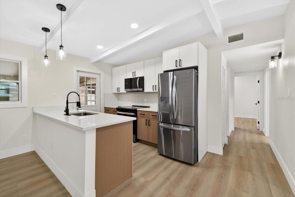 5901 South Coolidge Avenue Tampa, FL 33616 - Photo 2 of 47