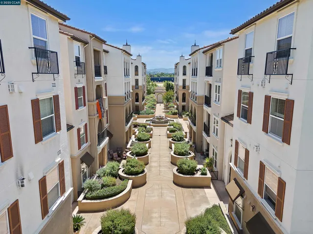 $859,000 | 3240 Maguire Way, Unit 401, Dublin, CA 94568