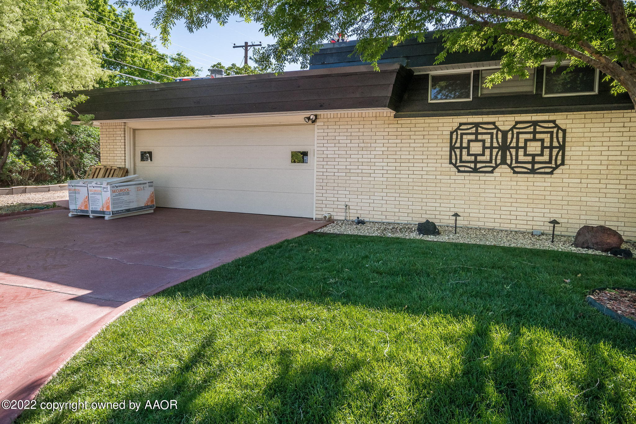6016 Dreyfuss Road Amarillo, TX 79106 - Photo 88 of 91 41-web-or-mls-Garage