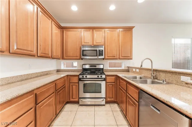 $399,900 | 9328 Daffodil Sun Avenue, Las Vegas, NV 89166